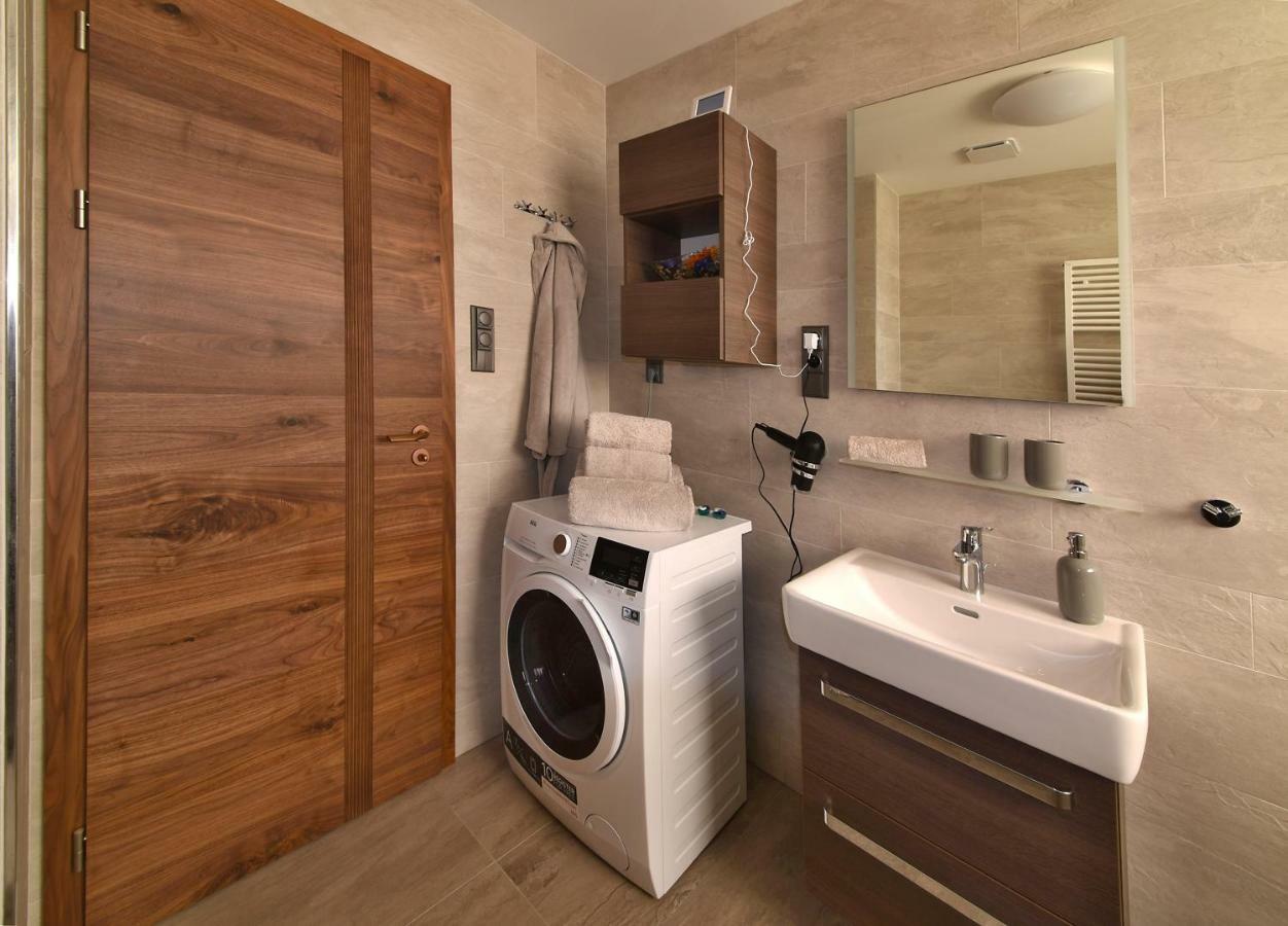 Apartment Adélka 104 with private whirlpool Špindlerŭv Mlýn Exterior foto